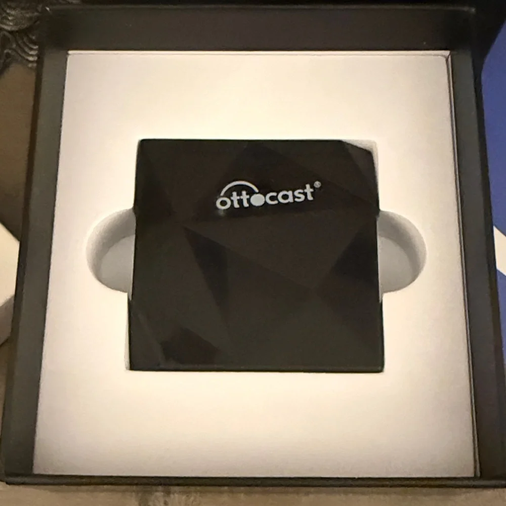 Ottocast Wireless CarPlay Adapter - Black Wireless Screen Mirroring Dongle